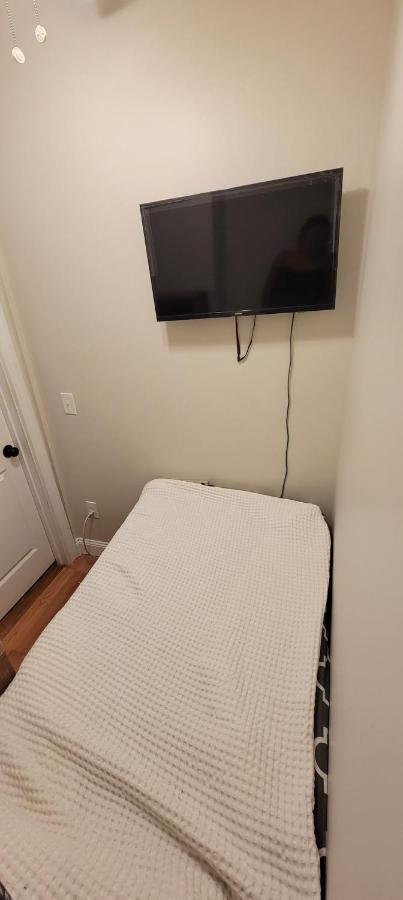 Private Bedroom Near ボストン エクステリア 写真