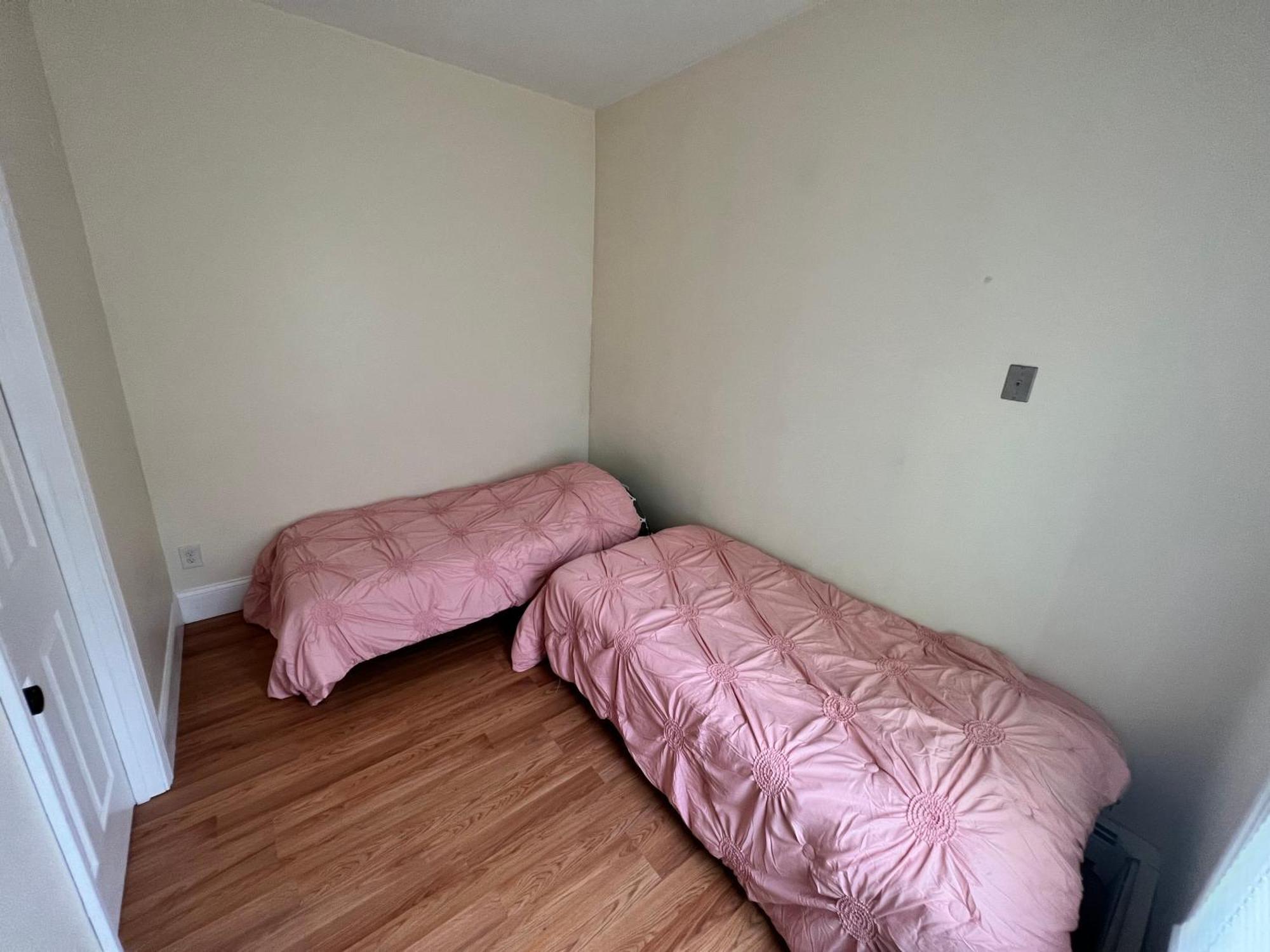 Private Bedroom Near ボストン エクステリア 写真