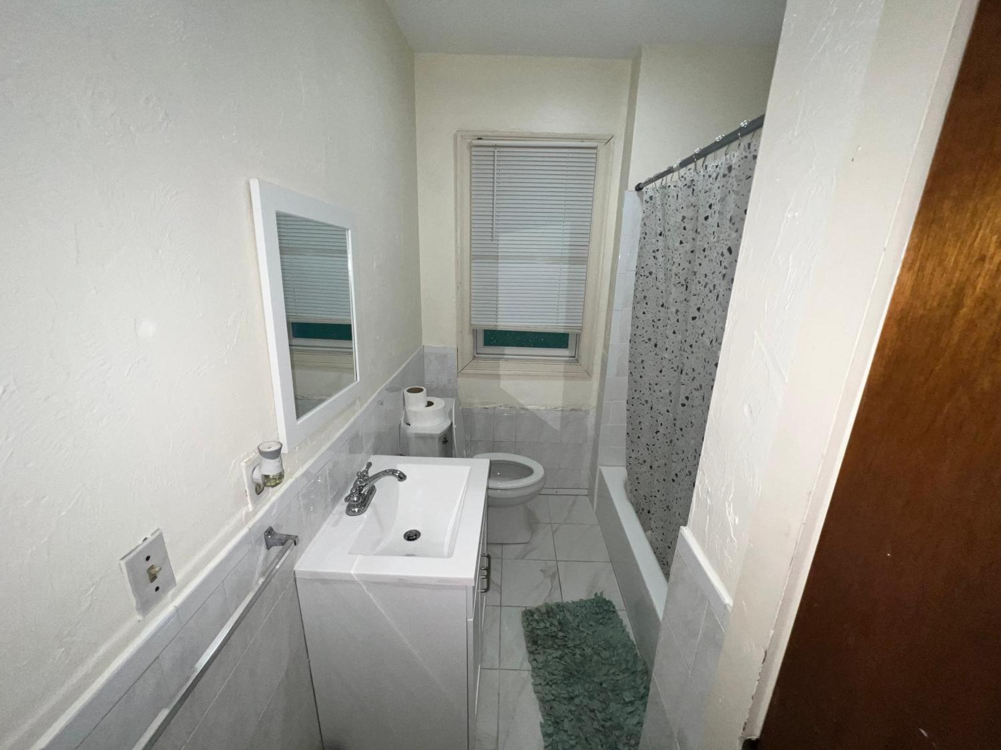 Private Bedroom Near ボストン エクステリア 写真